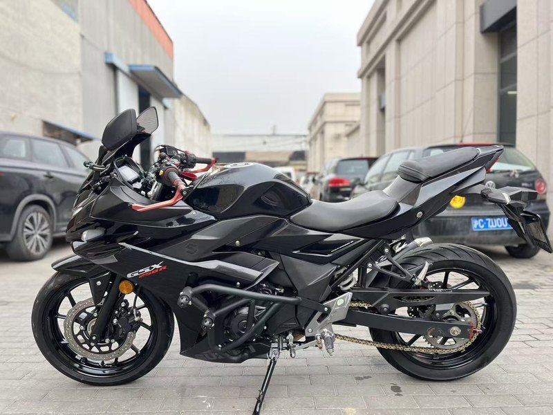二手豪爵铃木GSX250R