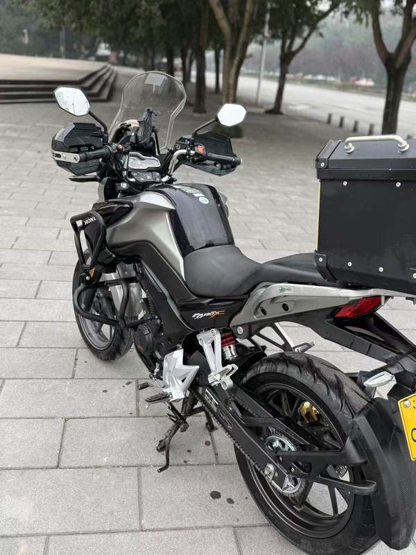 二手五羊本田猛鸷 CB190X