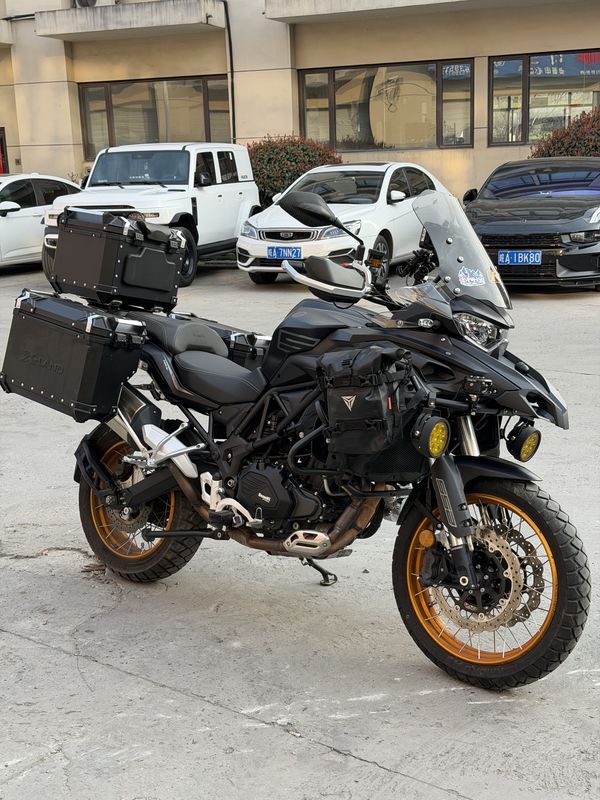 二手贝纳利TRK552