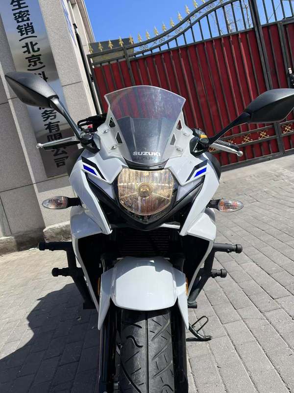 二手豪爵铃木GSX250R