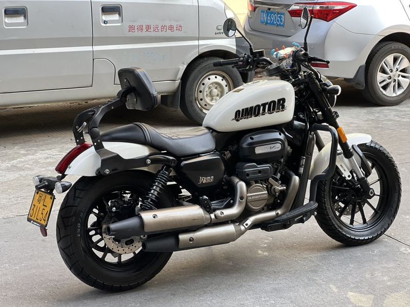 二手QJMOTOR闪300