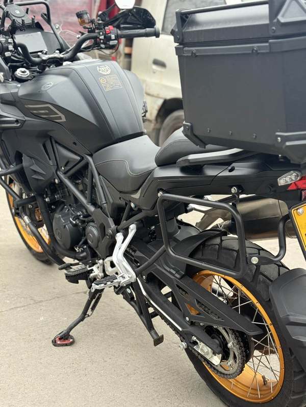 二手贝纳利TRK552