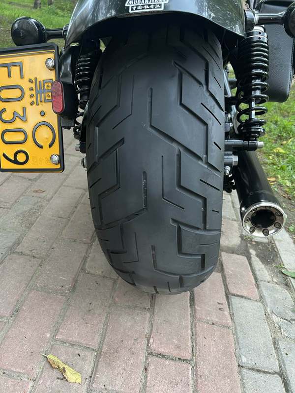 二手香帅硬汉 宽胎