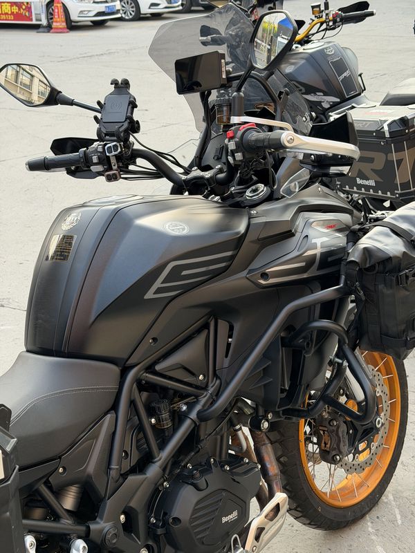 二手贝纳利TRK552