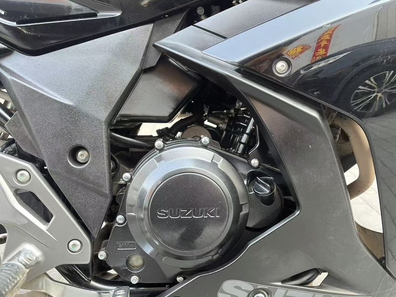 二手豪爵铃木GSX250R