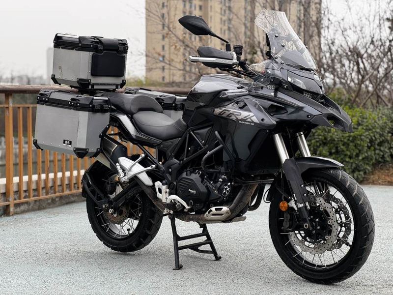 二手贝纳利金鹏 TRK502