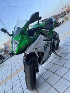 二手贝纳利龙卷风 Tornado 252R