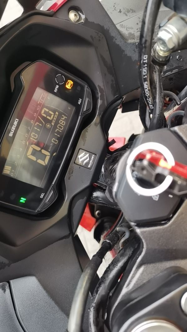 二手豪爵铃木GSX250R