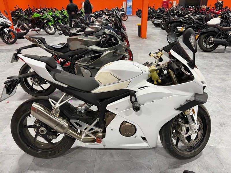 二手张雪机车500RR