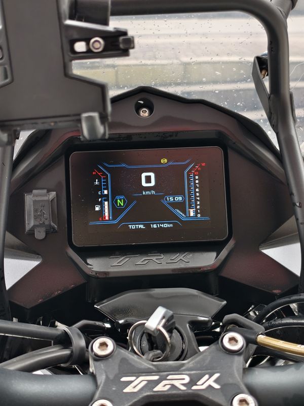 二手贝纳利金鹏 TRK502