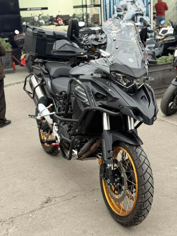 二手贝纳利TRK552