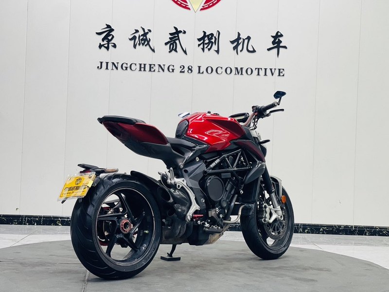 二手奥古斯塔Brutale 800