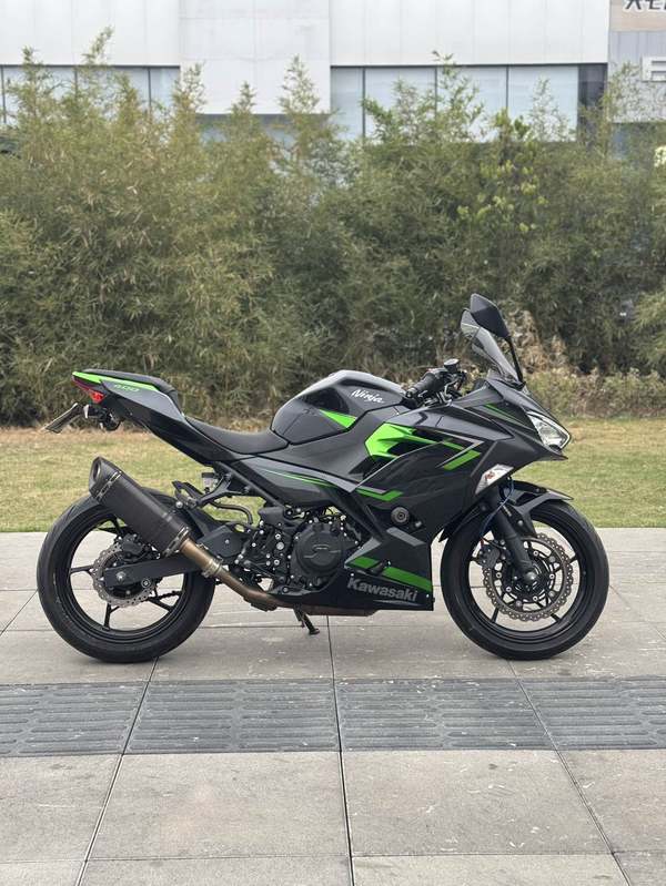 二手川崎Ninja 400