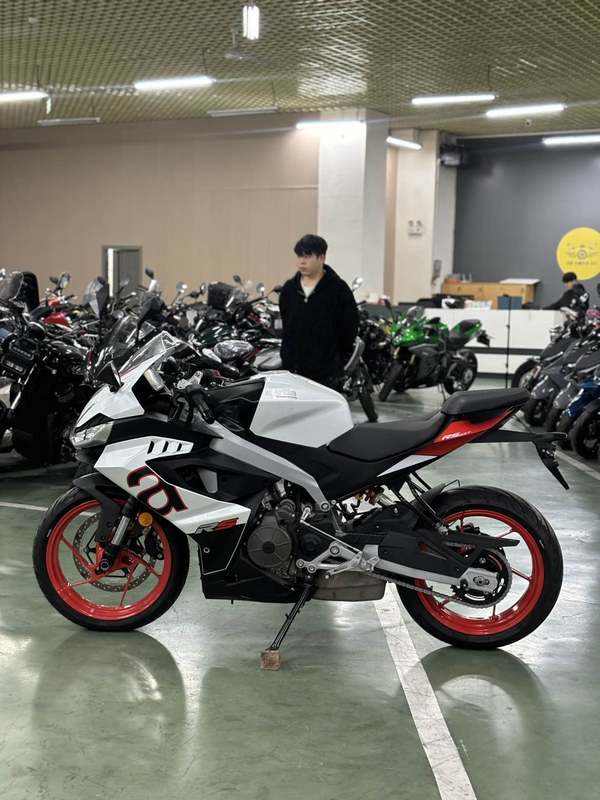 二手阿普利亚RS 457