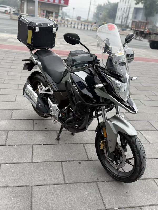 二手五羊本田猛鸷 CB190X