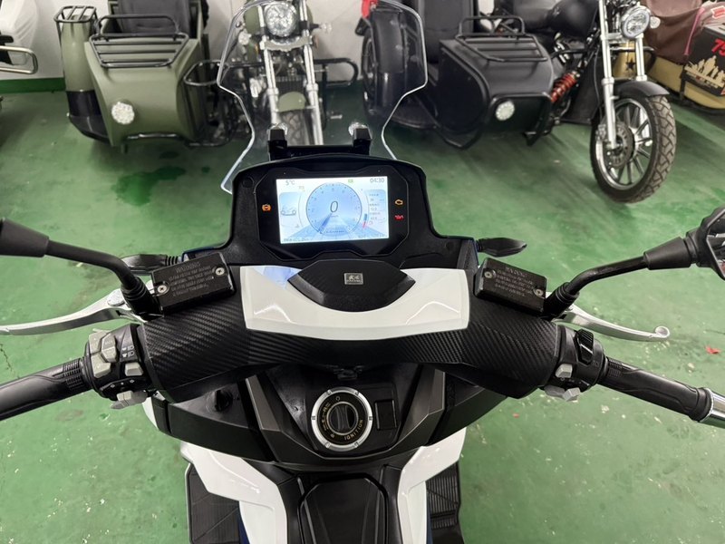 二手大阳V锐 ADV350