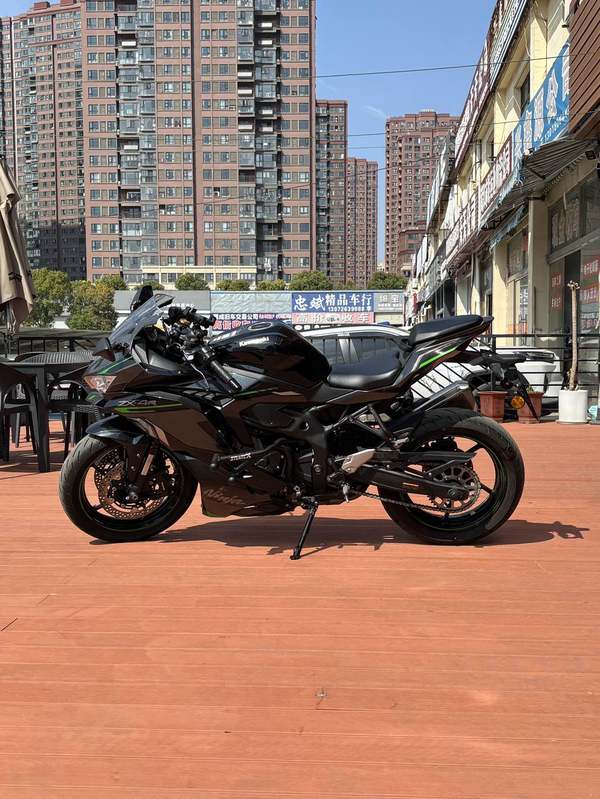 二手川崎ZX-4R