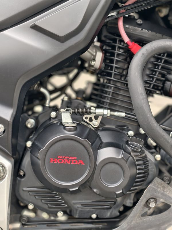 二手五羊本田猛鸷 CB190X