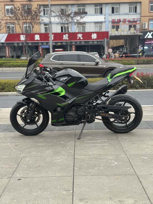 二手川崎Ninja 400