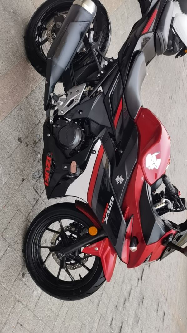 二手豪爵铃木GSX250R