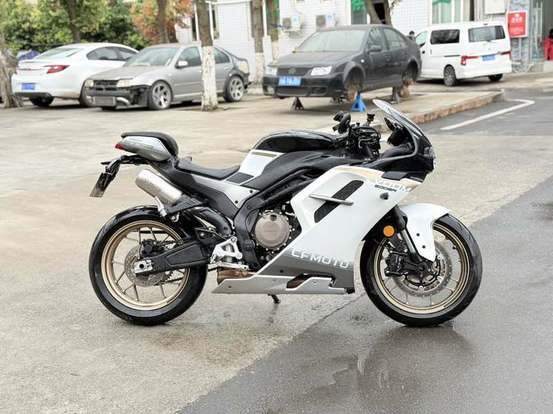 二手春风500SR VOOM