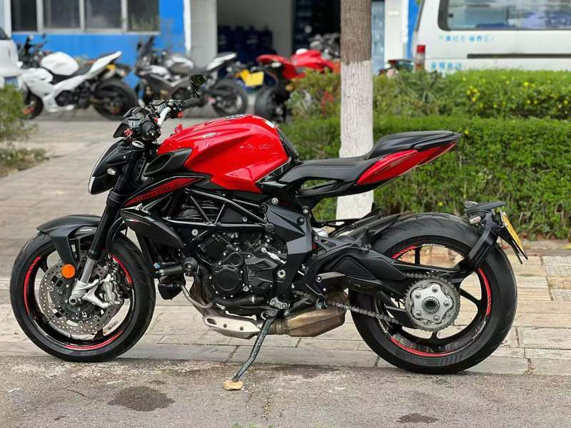 二手奥古斯塔Brutale 800