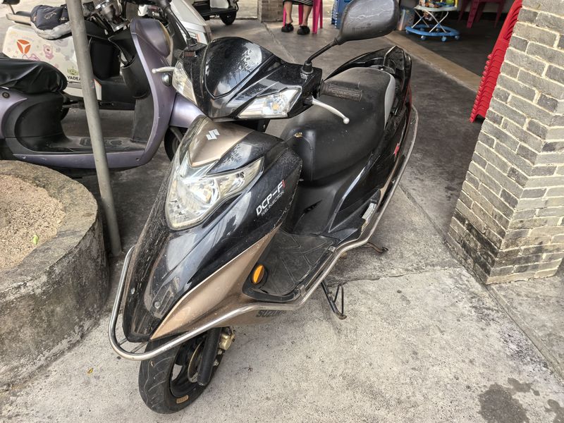 二手豪爵铃木红宝UM125T