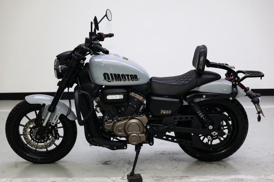二手QJMOTOR闪300