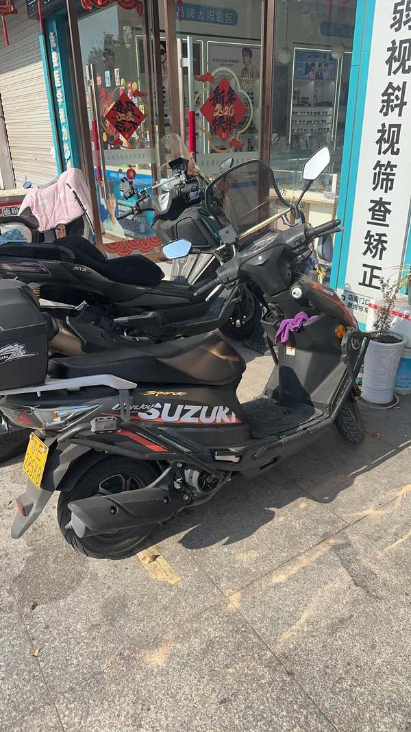 二手济南铃木优驿 UE125T