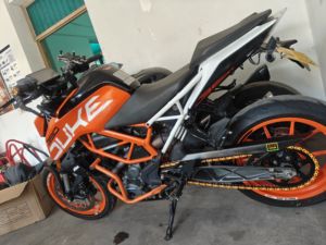 二手KTMR2R390 Duke