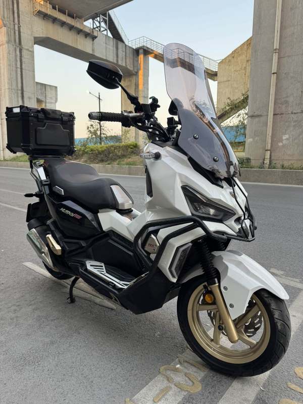 二手三阳哈士奇 Husky ADV150