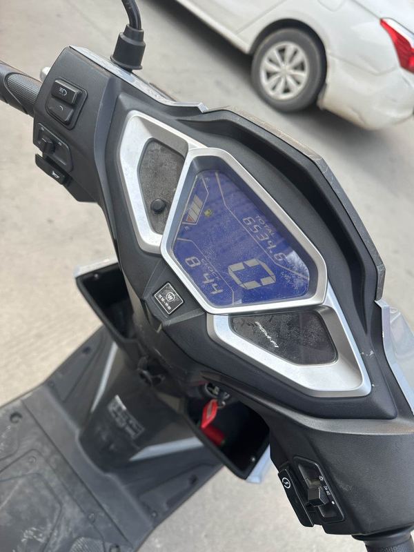 二手五羊本田NX125