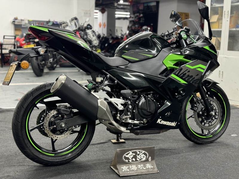 二手川崎Ninja 400