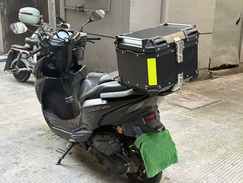 二手新大洲本田裂行 RX125Fi