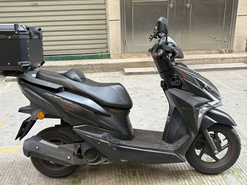 二手新大洲本田裂行 RX125Fi