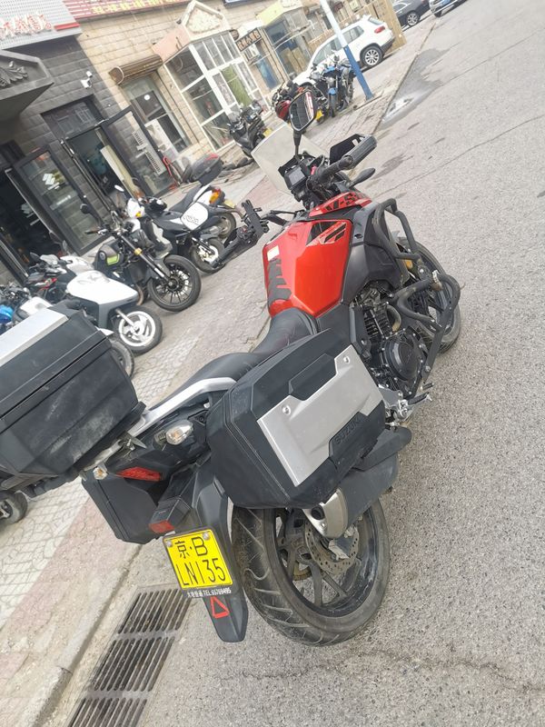 二手豪爵铃木DL250