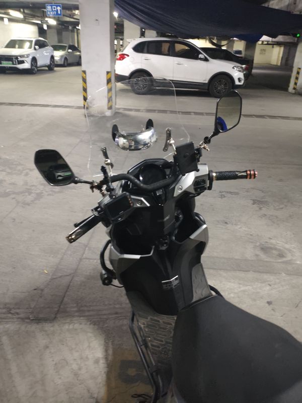 二手新大洲本田裂行 RX125Fi