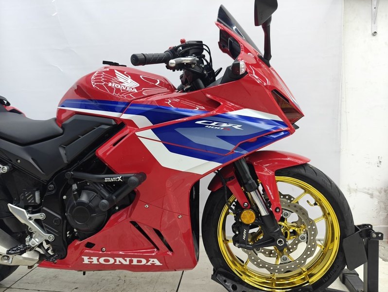 二手本田CBR400R