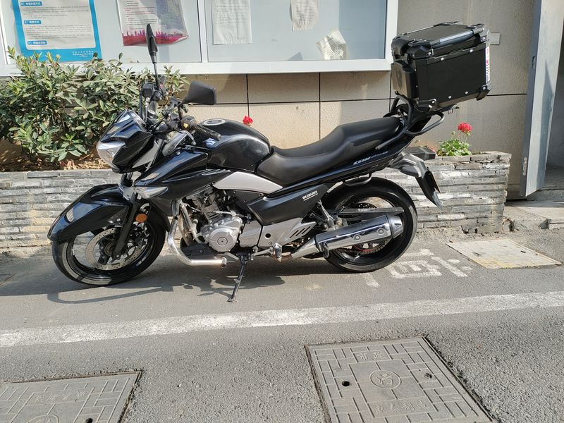 二手豪爵铃木骊驰 GW250