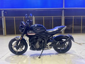 二手凯旋Trident 660