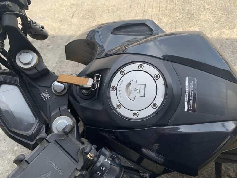 二手五羊本田CB190R 暴锋眼