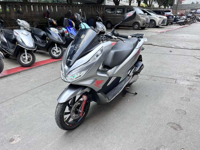 二手五羊本田PCX