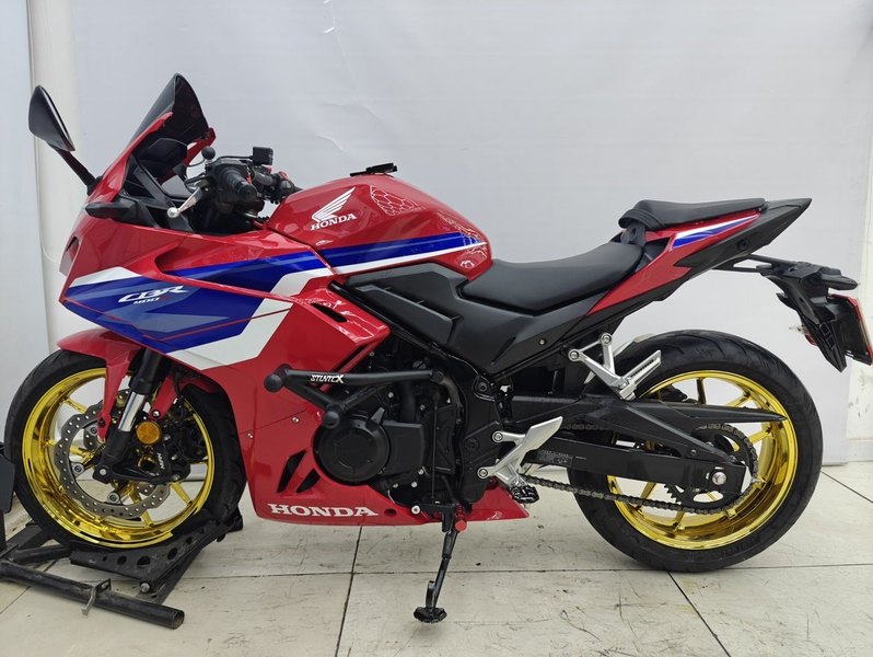 二手本田CBR400R