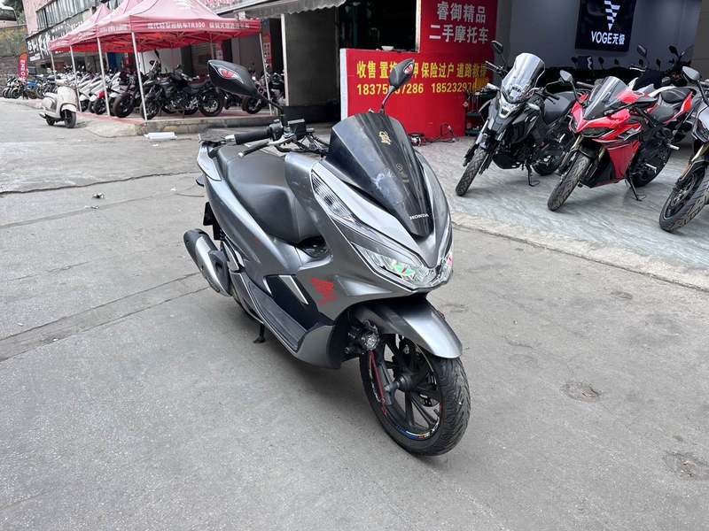 二手五羊本田PCX