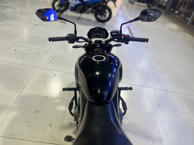 二手凯旋Trident 660