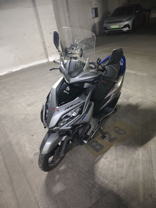 二手新大洲本田裂行 RX125Fi