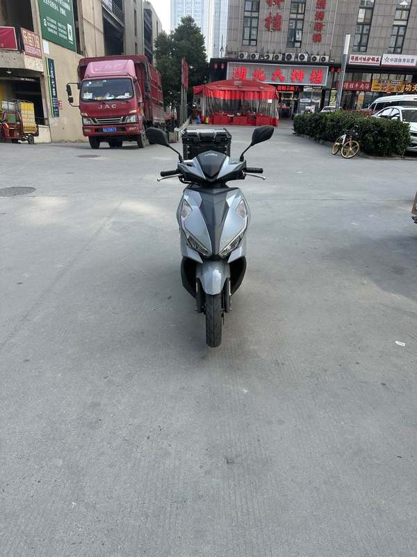 二手五羊本田NX125