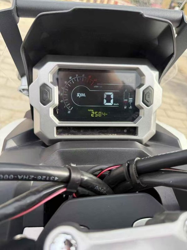 二手三阳哈士奇 Husky ADV150