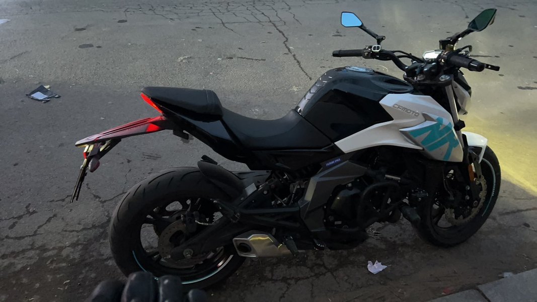 二手春风400NK