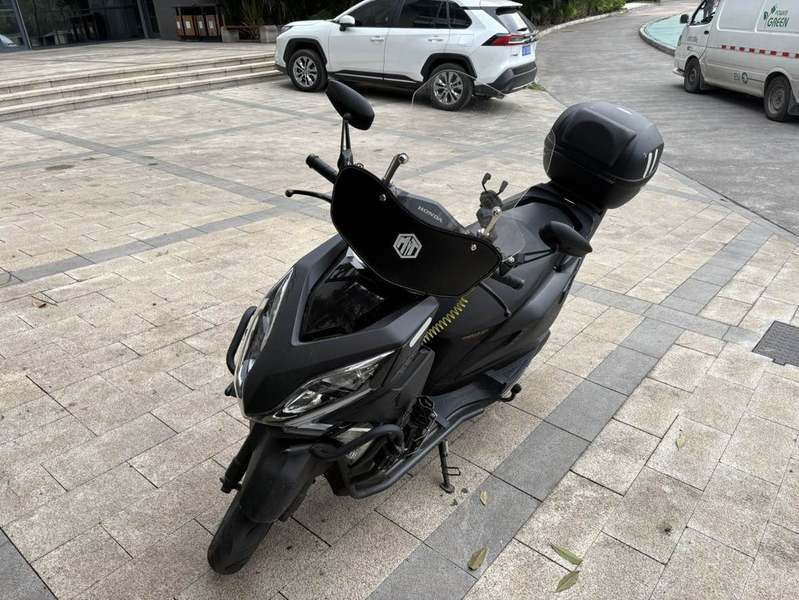 二手新大洲本田裂行 RX125Fi